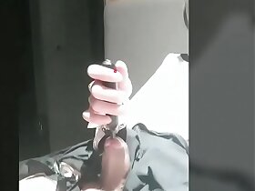 jk伪娘电击抽插眼棒，解锁新装扮